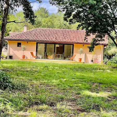 Hébergement de vacances Maison A L'oree Du Bois Les Mimosas